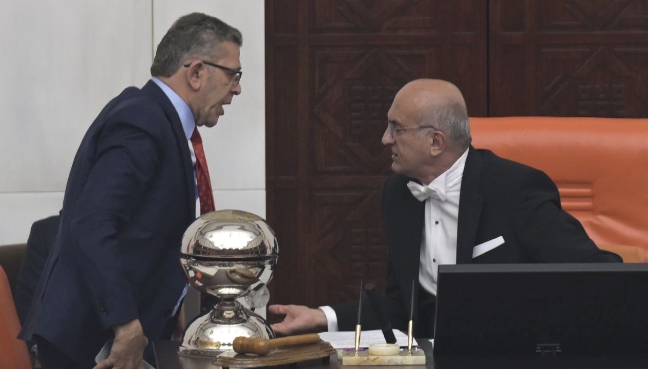 Meclis Genel Konseyi'nde Meclis Başkanvekili Tekin Bingöl ile YETERLİ Partili