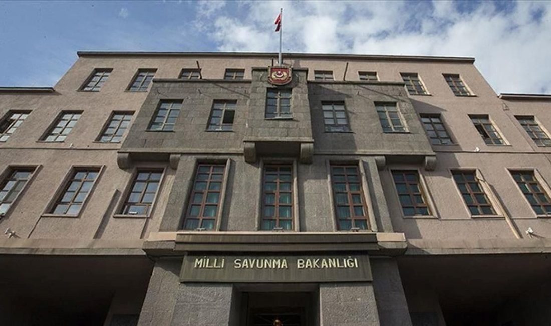 Türk Silahlı Kuvvetlerine en az dört yıl periyodik fakülte yahut