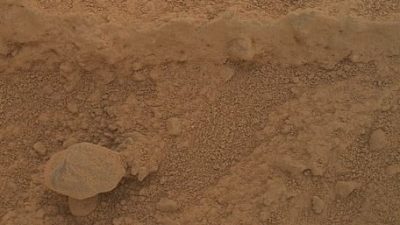 NASA'nın Curiosity keşif aracının çektiği fotoğraf, Mars'ta hayat savlarına yenisini