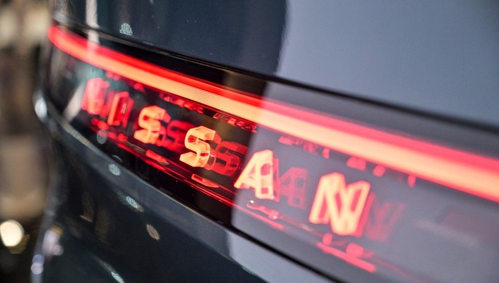 Güç durumdaki Nissan'ın hissedarlar toplantısı kıran kırana geçti.