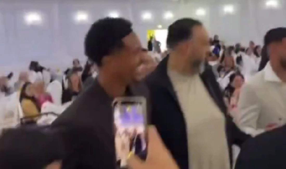 Fenerbahçe'nin yıldız isimleri Oğuz Aydın ve Jayden Oosterwolde, katıldıkları bir