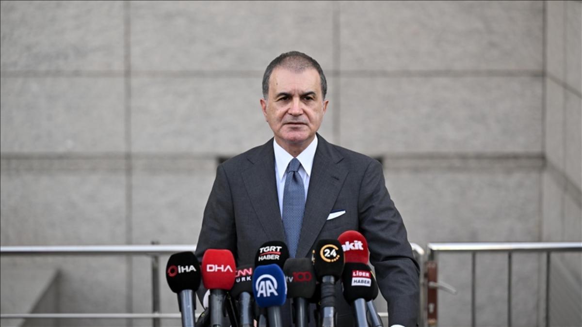 İsrail'in İran'ı vurması sonrası Ömer Çelik, "Bu hukuksuz saldırıyı en
