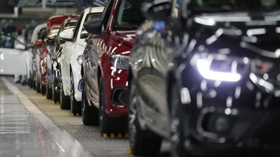 Araba fiyatlarını büyük oranda etkileyen Özel Tüketim Vergisi’nin değişmesi için