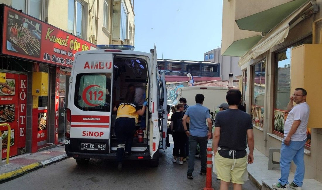 Sinop'ta arabanın çarptığı yaya, hastaneye kaldırıldı.