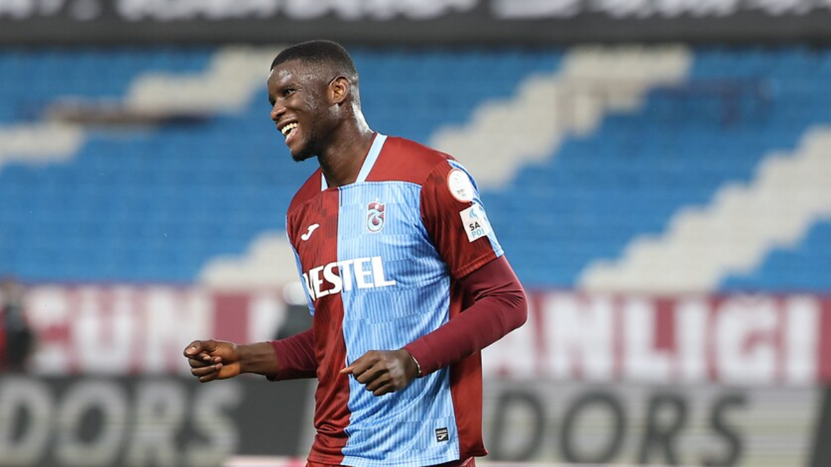 2023-2024 döneminde kiralık olarak forma giydiği Trabzonspor'da ligde 21 maçta