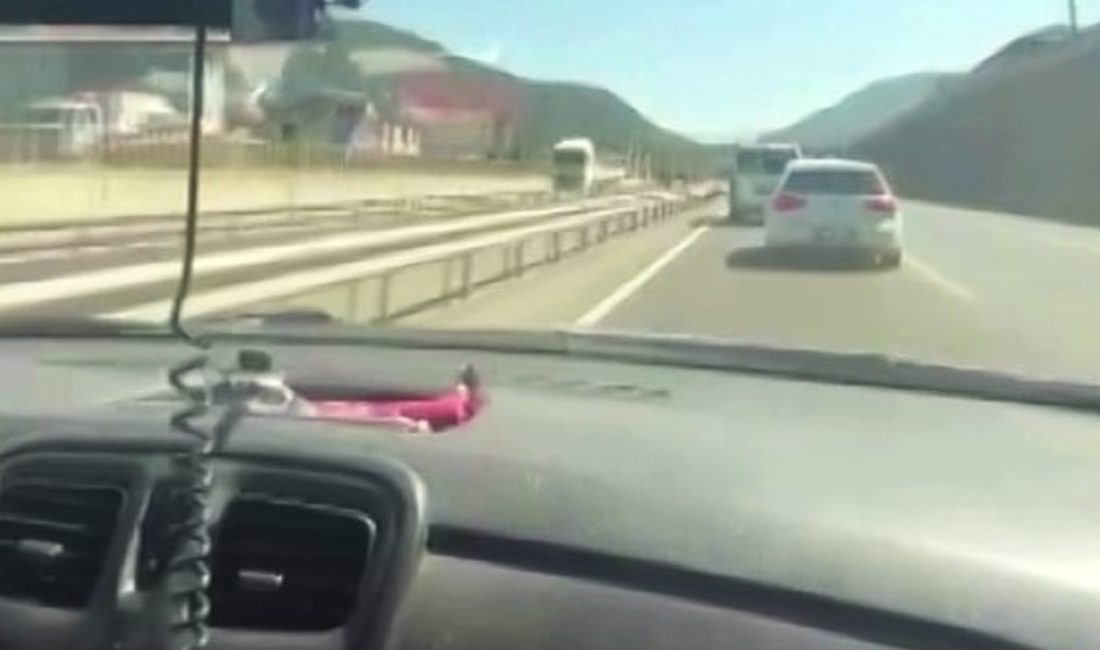 Taraklı ilçesinde çıkan orman yangınına müdahale için yola çıkan arama