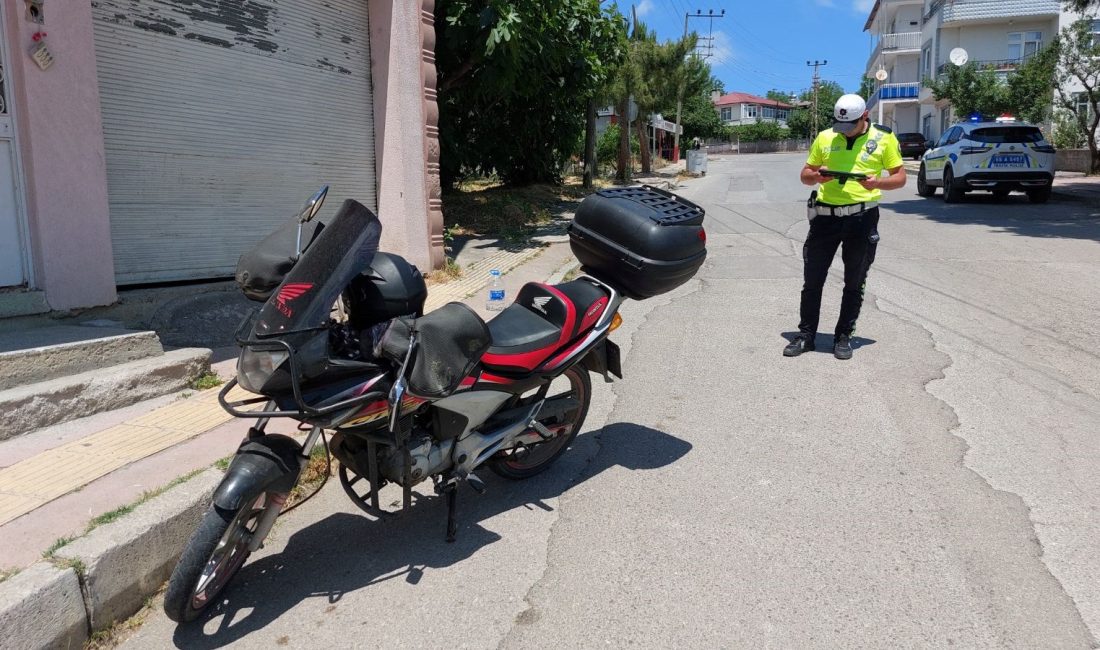 Samsun'da devrilen motosikletin şoförü yaralanarak hastanelik oldu.