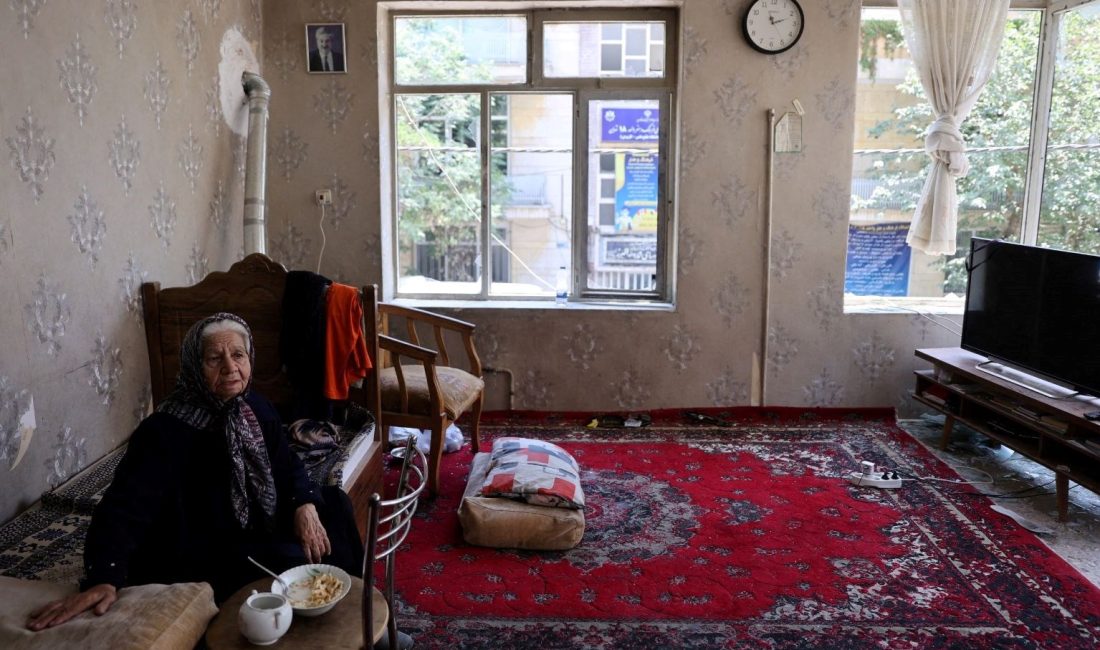 İsrail füzelerinin amacında olan Tahran'da beşerler birbirlerine sığınak olmaya başladı.