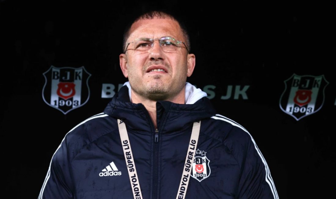 Beşiktaş Futbol Grubu Yardımcı Antrenörü Serdar Topraktepe'nin ağabeyi Ayhan Topraktepe