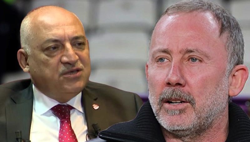 Spor yorumculuğu yapan teknik yönetici Sergen Yalçın, Üstün Lig'e yine