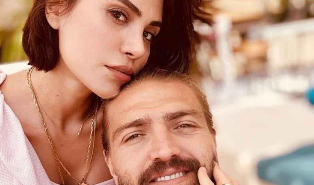 Oyuncu Şükran Ovalı, futbolcu eşi Caner Erkin ile verdiği romantik