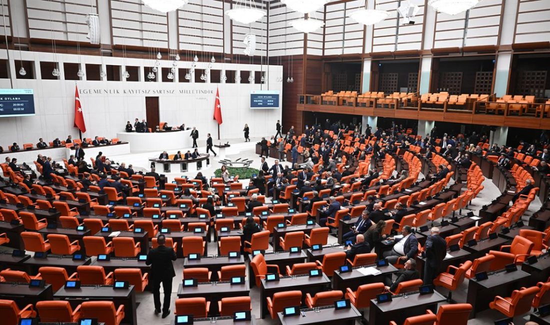 Meclis Genel Heyeti'nde kimi Kanun ve Kanun Kararında Kararnamelerde Değişiklik