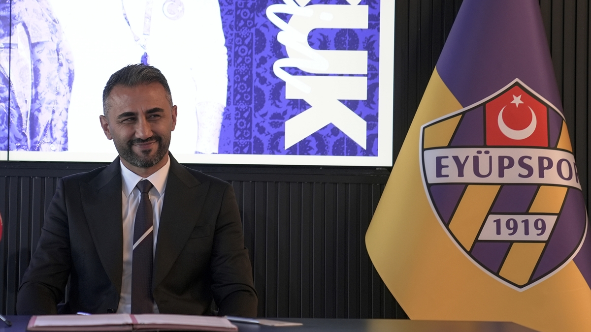 Türkiye Futbol Federasyonu (TFF), A Ulusal Futbol Grubu yardımcı antrenörlüğü