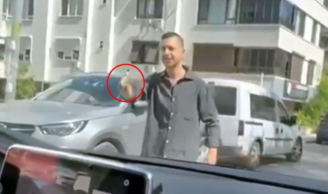 Antalya'da trafikte tartıştığı iki şahsa silah çeken İtimat T. isimli