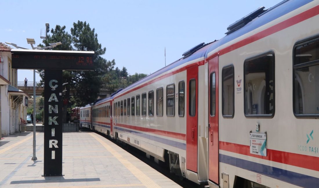 Ankara'dan yola çıkan Turistik Karaelmas Ekspresi, Zonguldak ziyaretinin akabinde geçtiği