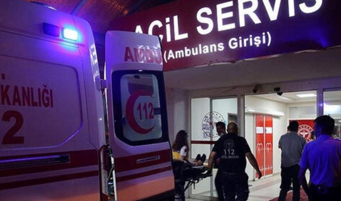 Uşak'ta bir meskende yangın çıktı. Yangın nedeniyle oluşan dumandan etkilenen