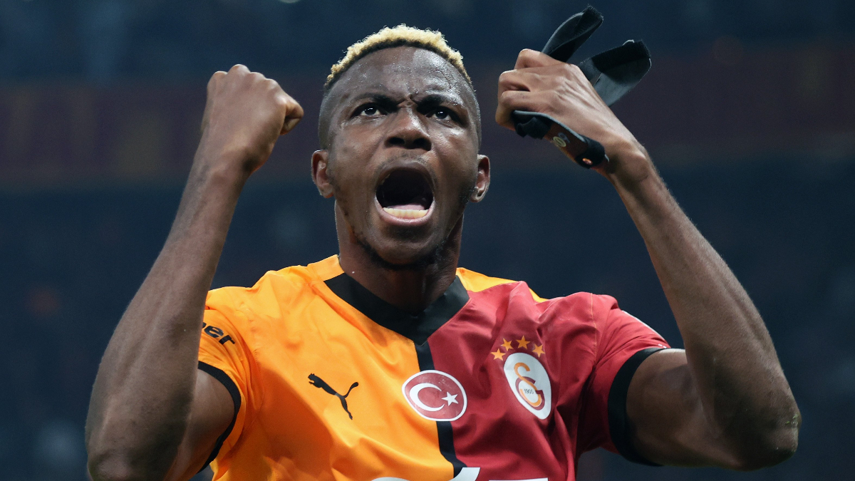 Kendisine gelen teklifleri bekleten ve tatilini sürdüren Victor Osimhen'in tavrı,