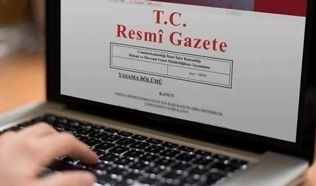 HSK eski üyeleri Mehmet Akif Ekinci, İbrahim Kolcu ve Ömer Faruk