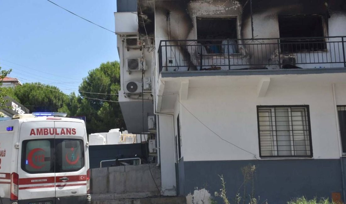 İzmir'de 74 yaşındaki Vesile Oturmazer, yalnız yaşadığı meskende çıkan yangında