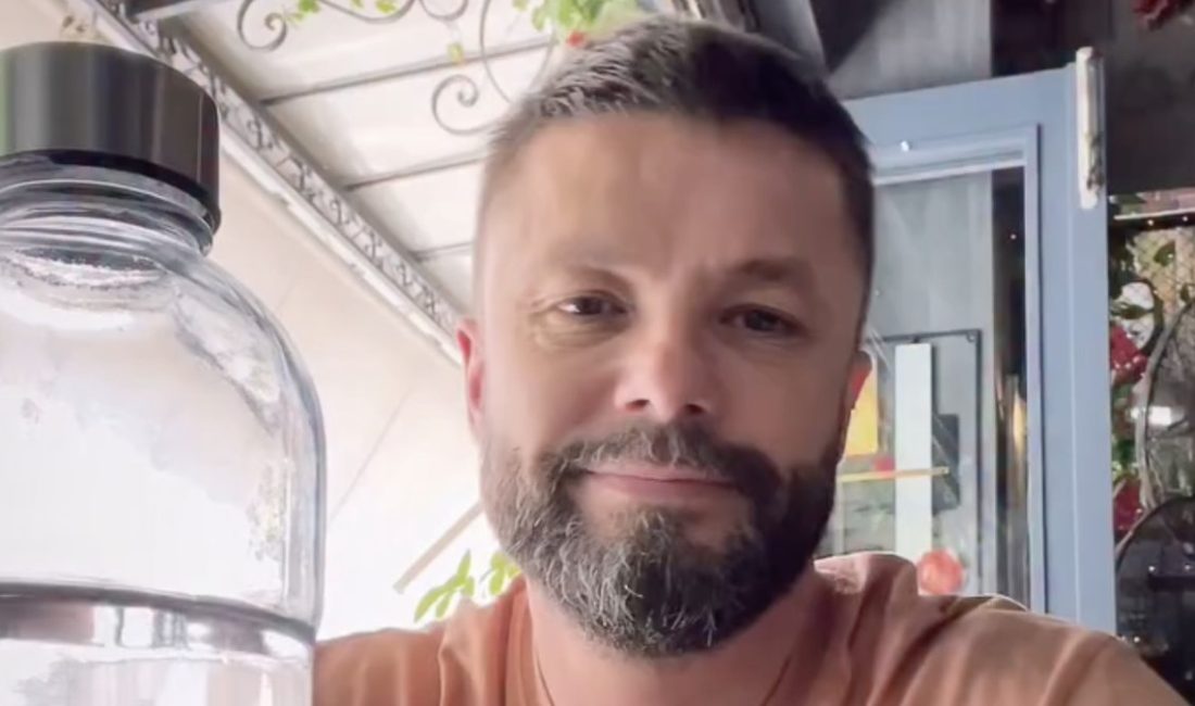 Selanik'e tatile giden içerik üreticisinin restoranda yaptığı müşahede gündem oldu.