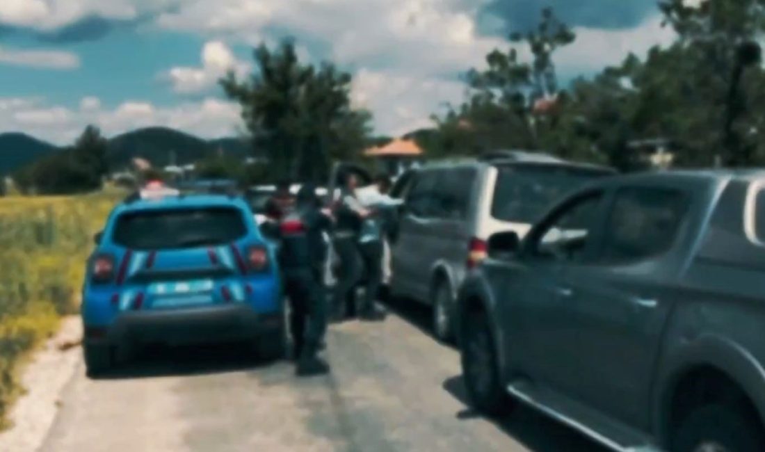 Antalya'da uyuşturucu unsur satıcılarına yönelik son 2 haftadır devam eden