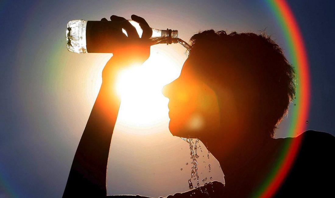 Türkiye genelinde hava sıcaklıkları yeniden yükselişe geçti. Meteoroloji uzmanları, özellikle