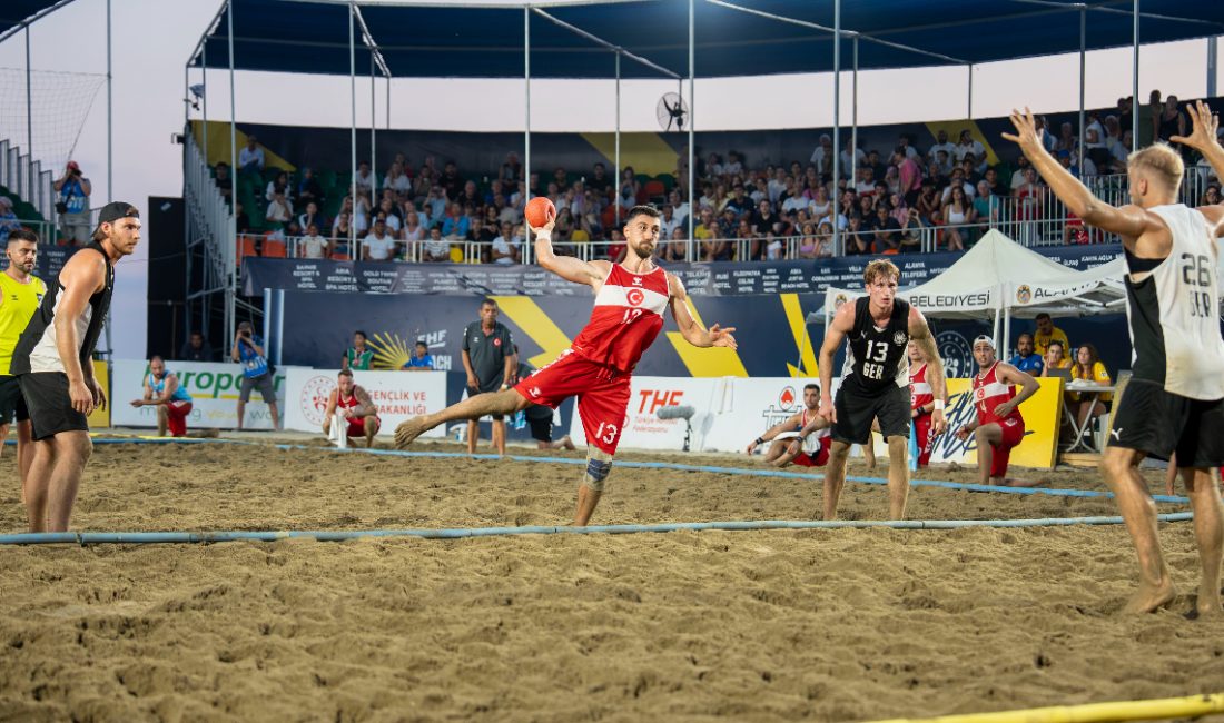 Alanya’da gerçekleştirilen EHF 2025 Avrupa Plaj Hentbol Şampiyonası’nda birinci gün