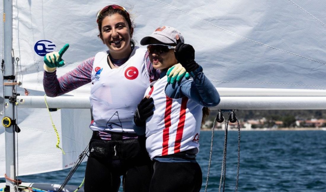 İzmir Urla’daki olimpik tesislerde düzenlenen 420 Dünya Şampiyonası’nda Zeynep Çaçur