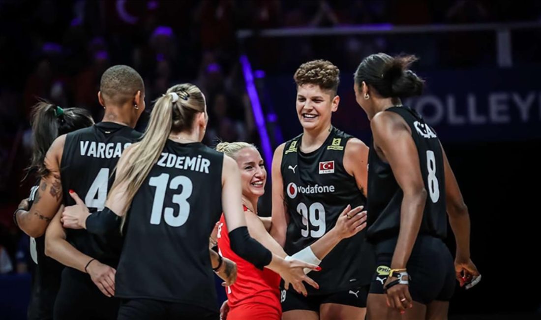 A Ulusal Bayan Voleybol Kadrosu, 2025 Milletler Ligi'nde Sırbistan ile