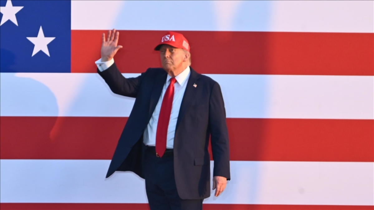 ABD Başkanı Donald Trump, kapsamlı vergi indirimleri ve harcama kesintileri