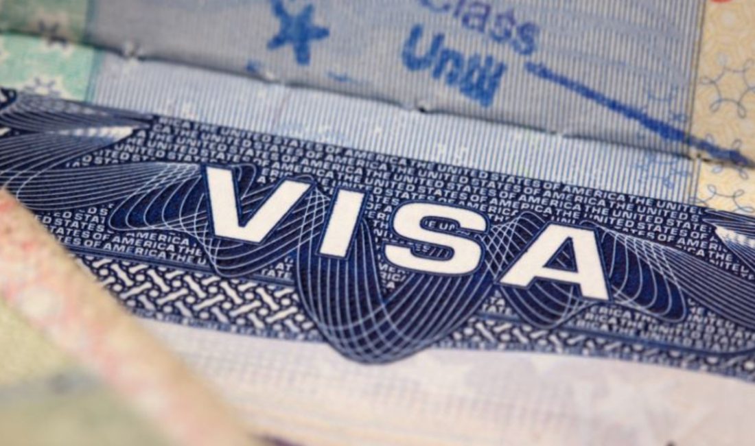 Amerika Birleşik Devletleri'ni ziyaret etmeyi ve turist vizesi müracaatında bulunmayı