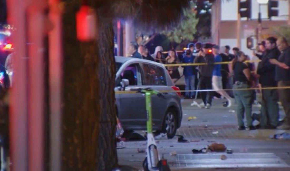 ABD'nin Los Angeles kentinde bir aracın kalabalığın içine dalması sonucu,
