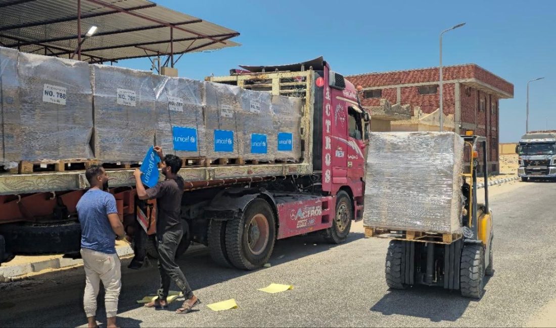 Birleşik Arap Emirlikleri ve Ürdün’e ilişkin uçaklar, Gazze kentine paraşütle