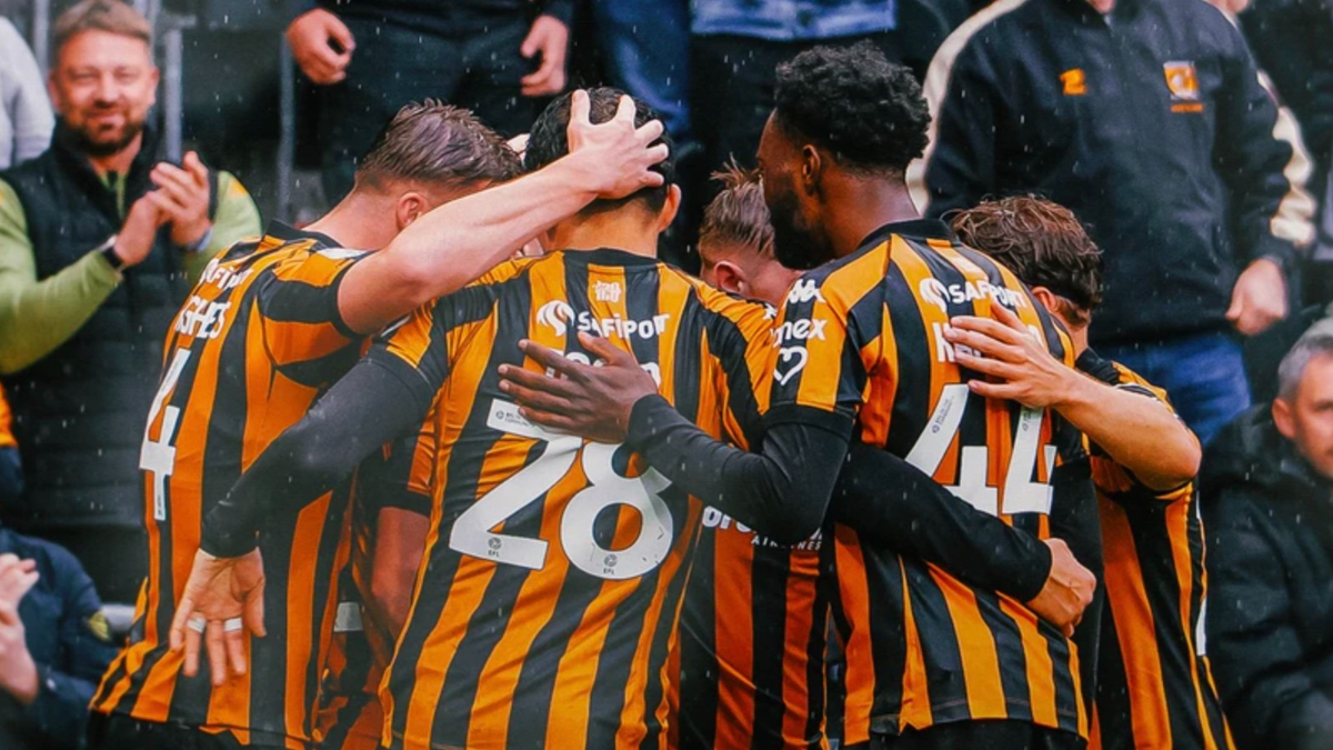 Mali yükümlülüklerini yerine getiremeyen Hull City, EFL tarafından transfer yasağına