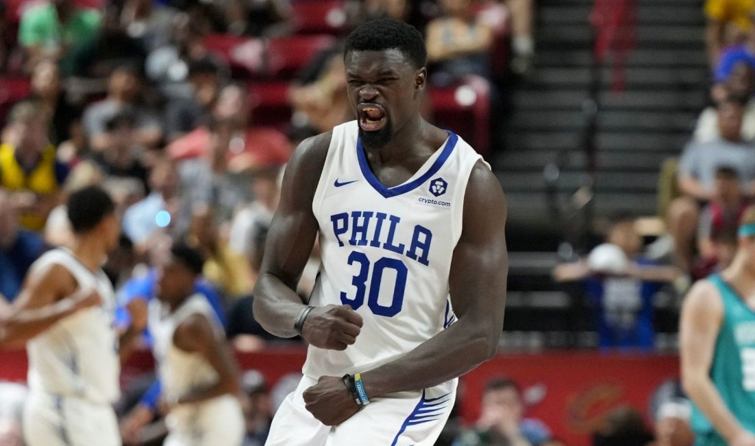 76ers forması giyen Adem Bona, NBA Yaz Ligi'nde Wizards'a karşı
