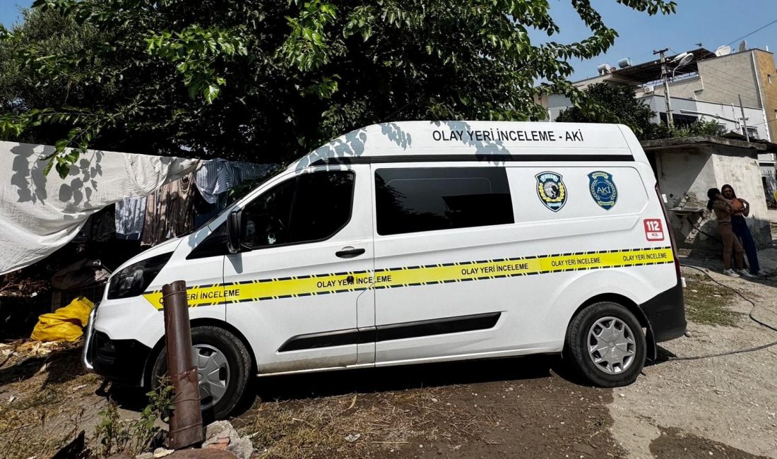 Mersin'in Akdeniz ilçesinde, müstakil bir konutta şimdi belirlenemeyen bir nedenden
