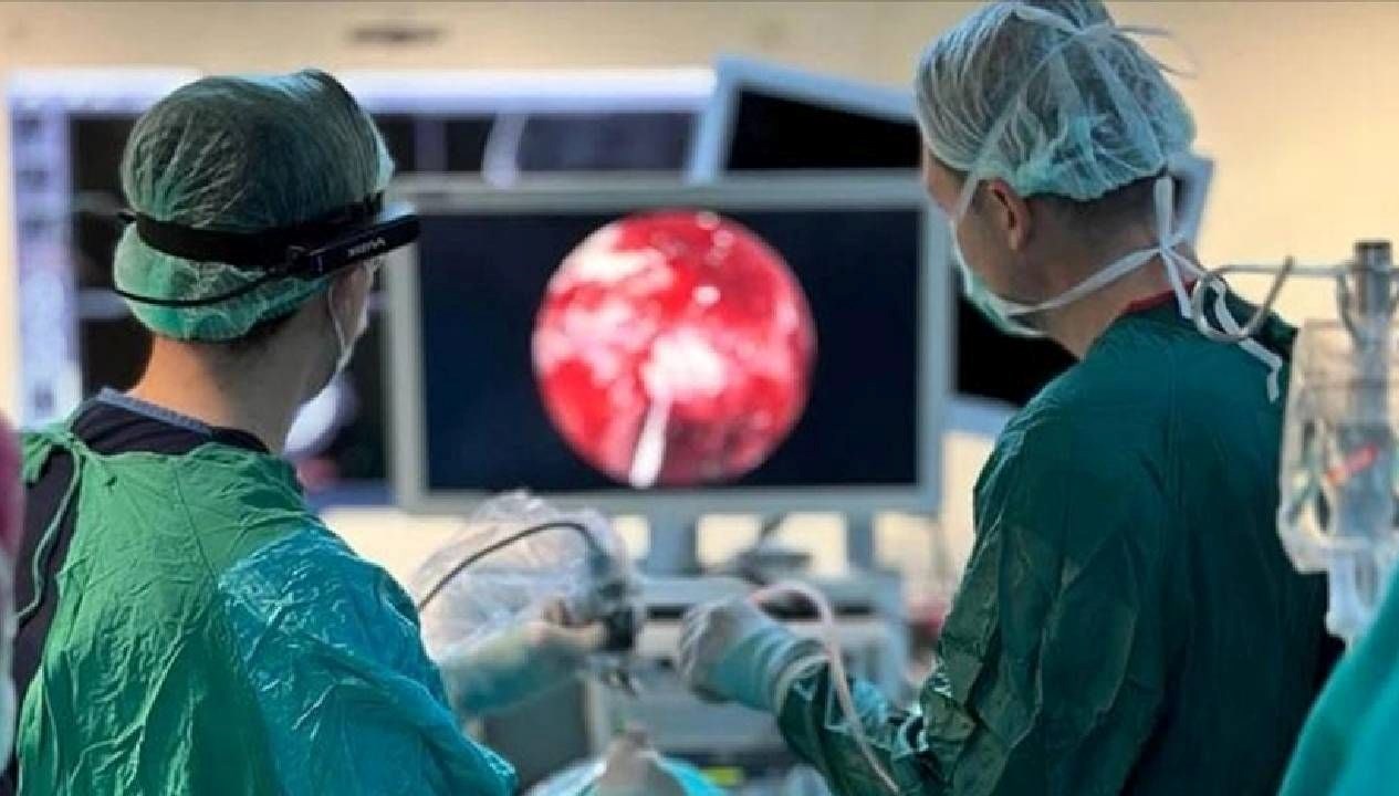 Konya'da bağırsak ameliyatında kullanacağı lazer aygıtı için hastasından 17 bin
