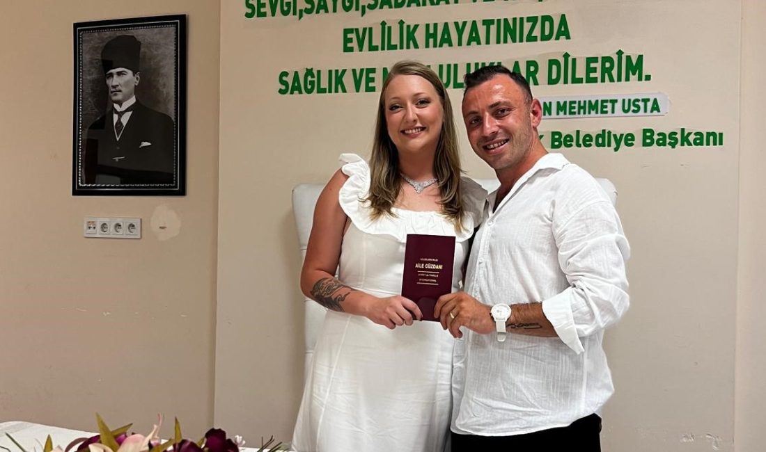 Amerikalı genç kız Sarah Carpenter, kalbini kaptırdığı Türk genci Şakirhan