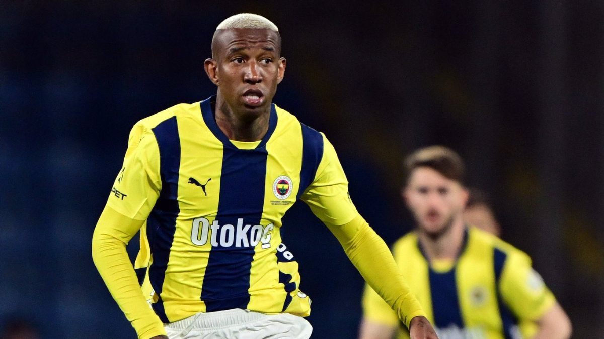 Fenerbahçe'nin yıldızı Anderson Talisca, İzmir'deki orman yangınlarıyla ilgili paylaşım yaptı.