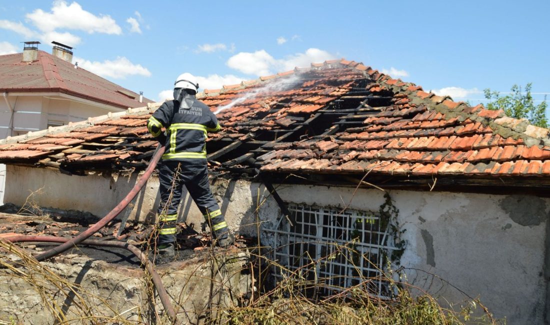 Samsun'un Havza ilçesinde anız yangının ötürü bir konutta hasar meydana