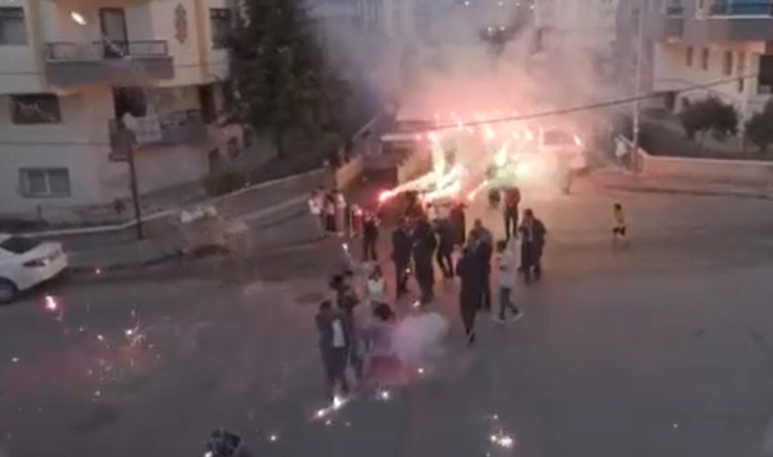 Ankara'da kız istemeye giden damat konvoyunun üzerine havai fişekler düştü.