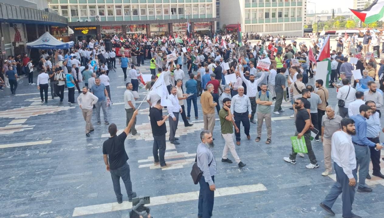 Ankara'da Alparslan Kuytul’un lideri olduğu Furkan Vakfı'na bağlı dernek binası