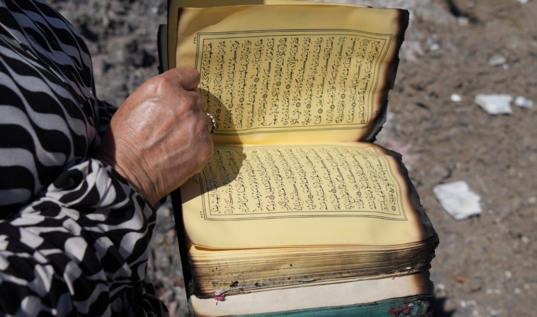 Sincan ilçesinde çıkan bir mesken yangınında Selçuk çiftinin konutu büsbütün