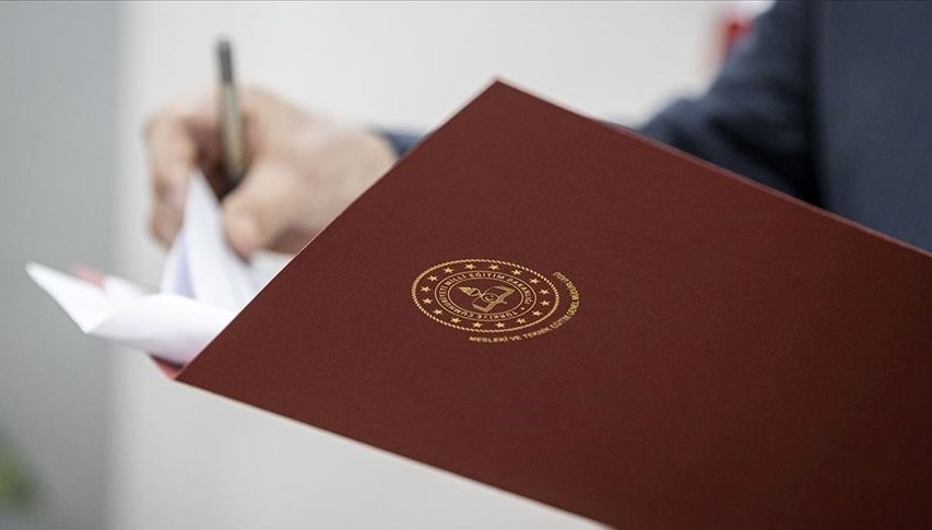 Açık Öğretim Lisesi 3. devir imtihanları için geri sayım başladı.