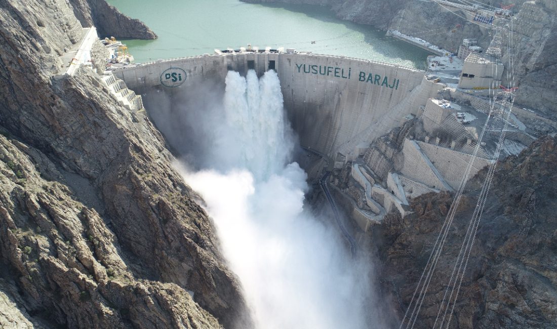 Türkiye'nin en yüksek barajı Yusufeli, 3,1 milyar kilovatsaat üretimle ulusal