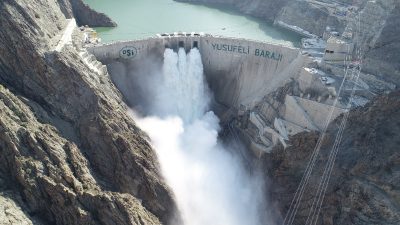 Türkiye'nin en yüksek barajı Yusufeli, 3,1 milyar kilovatsaat üretimle ulusal