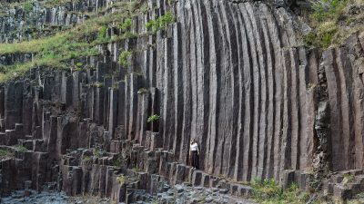 Artvin'de Hatila Vadisi Ulusal Parkı içinde bulunan Bazalt Kayalıkları, görüntüsü