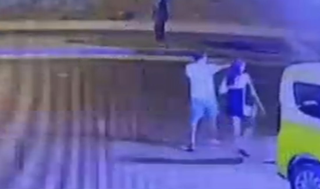 Kuşadası ilçesinde yolun karşısına geçerken arabanın çarptığı Birol Görgü'nün, eşi