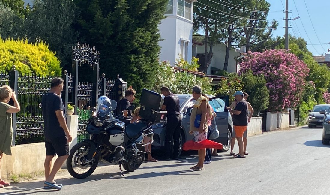 Ayvalık ilçesinde, alkollü olduğu sav edilen bir bayan şoför, aracıyla