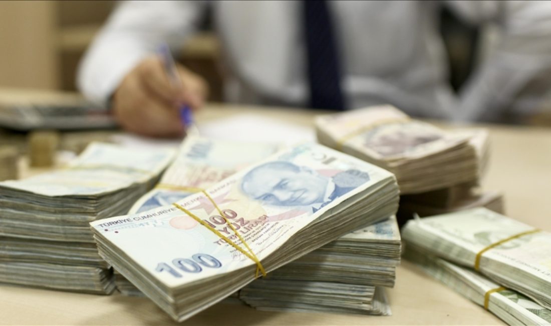 Merkez Bankası'nın açıkladığı datalara nazaran, yurt içi yerleşiklerin tüketici kredileri